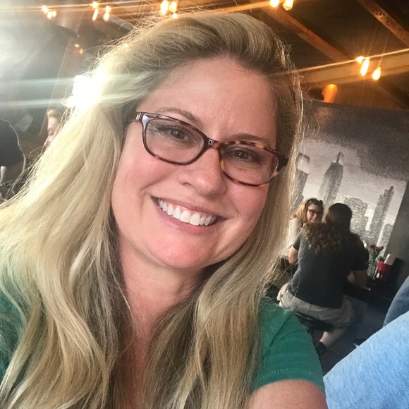 Meet your Posher, Eve - Picture 1 of 1